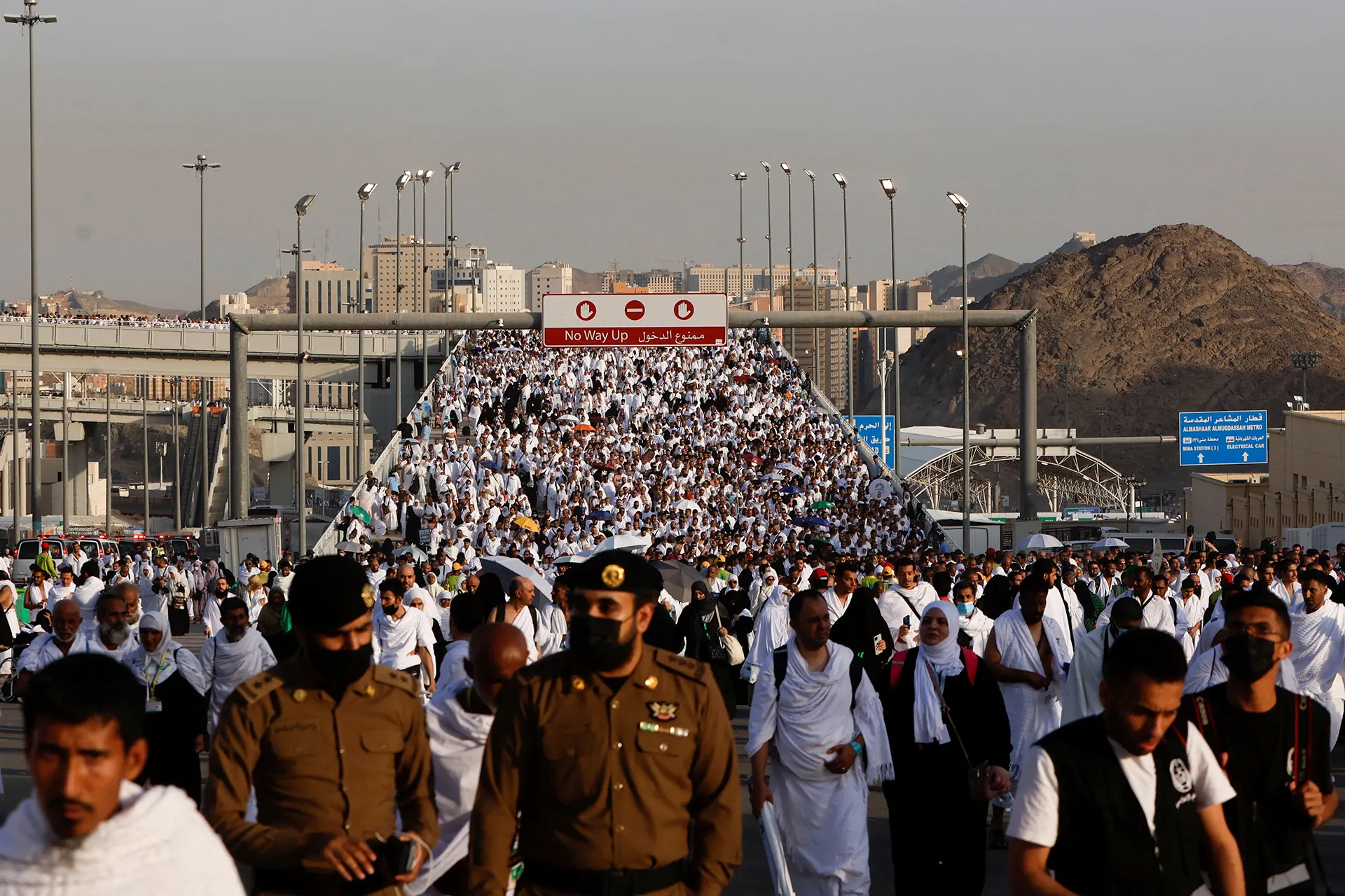 الحجاج الموريتانيون يبدؤون مناسك يوم النحر وسط أجواء إيمانية مفعمة بالخشوع