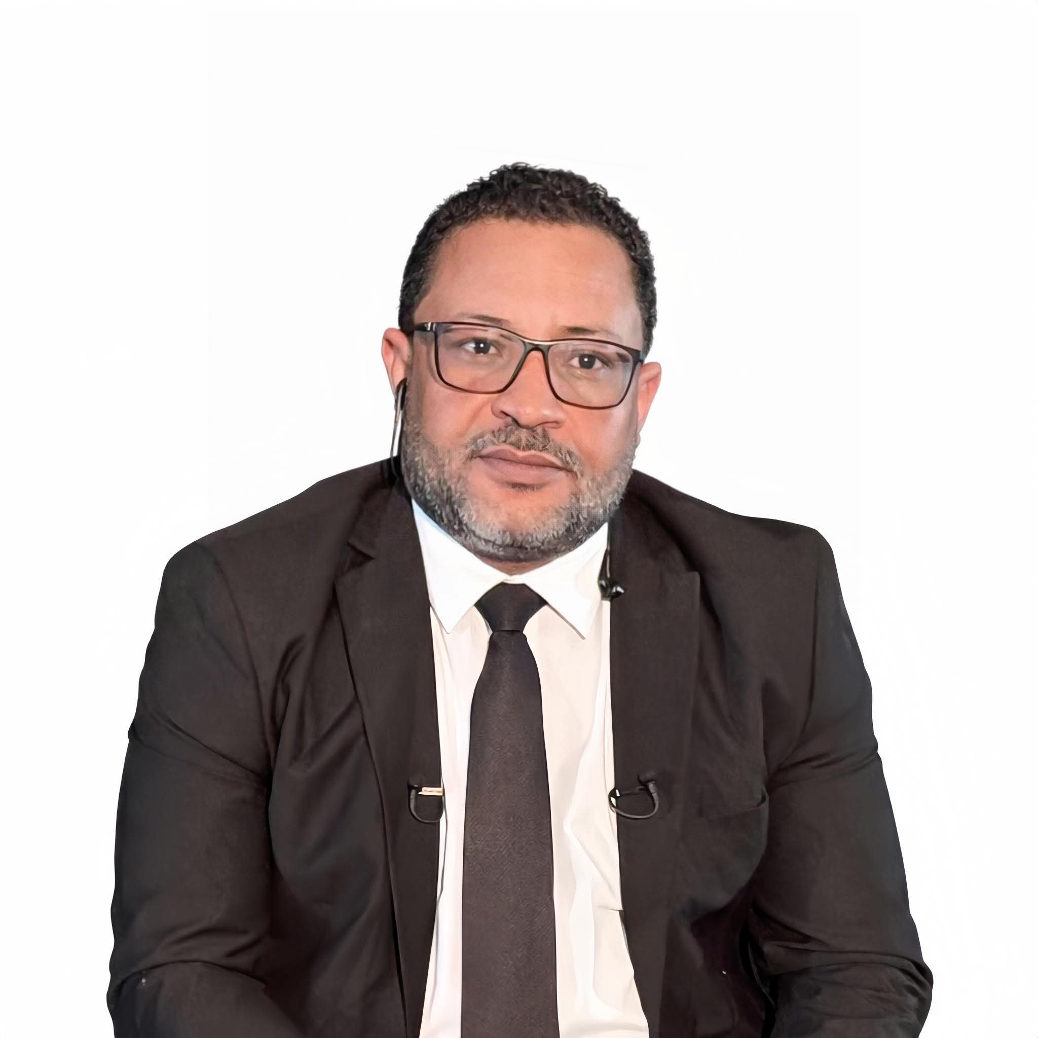 أولوية المصلحة الوطنية تقتضي التعقل في المواقف تجاه القضايا الخارجية/ سيدي محمد اجيون